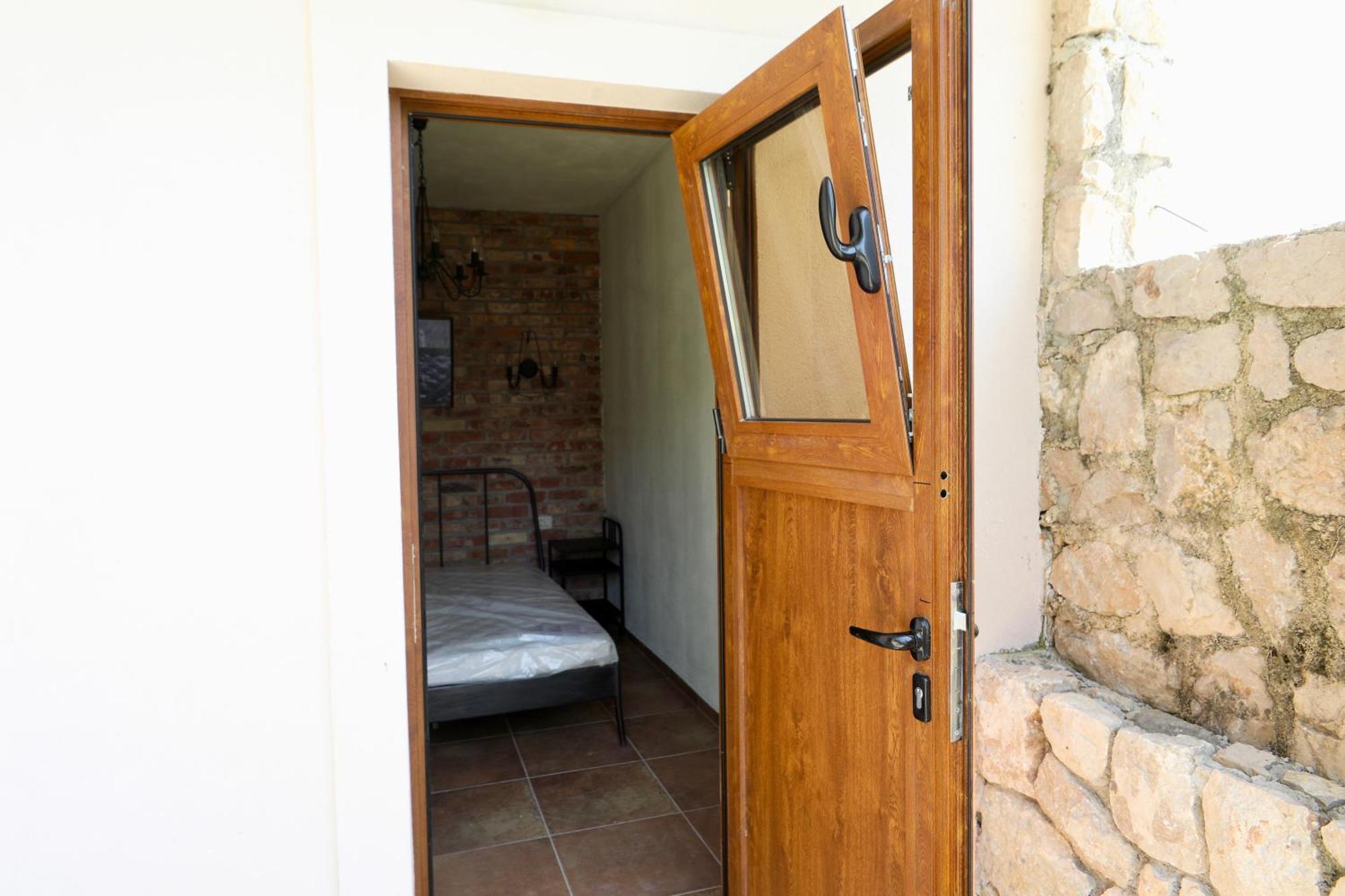 Mountains Villa Near Budva Exterior photo